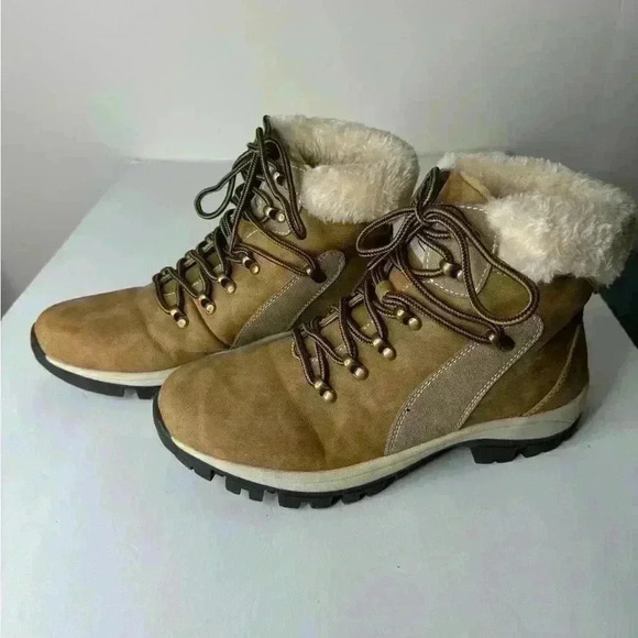 OTHUME FEMME Lack Up Tan Boots with Fur. Size 11 - Picture 1 of 8